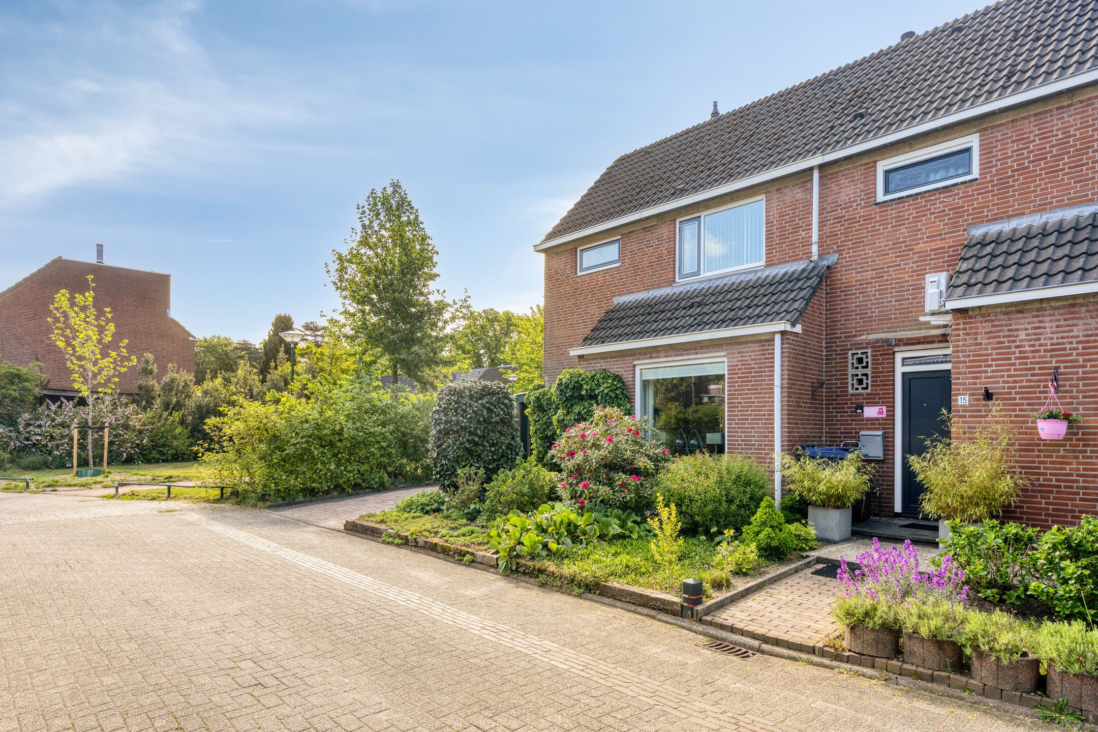 Photo 33 of Bloemheuvel 13