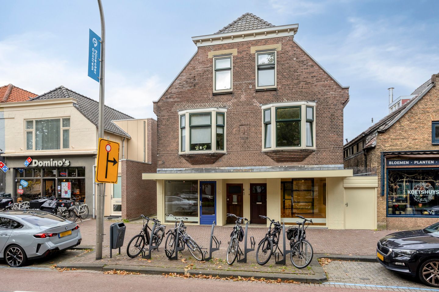 View photo 3 of Oostlaan 6-a