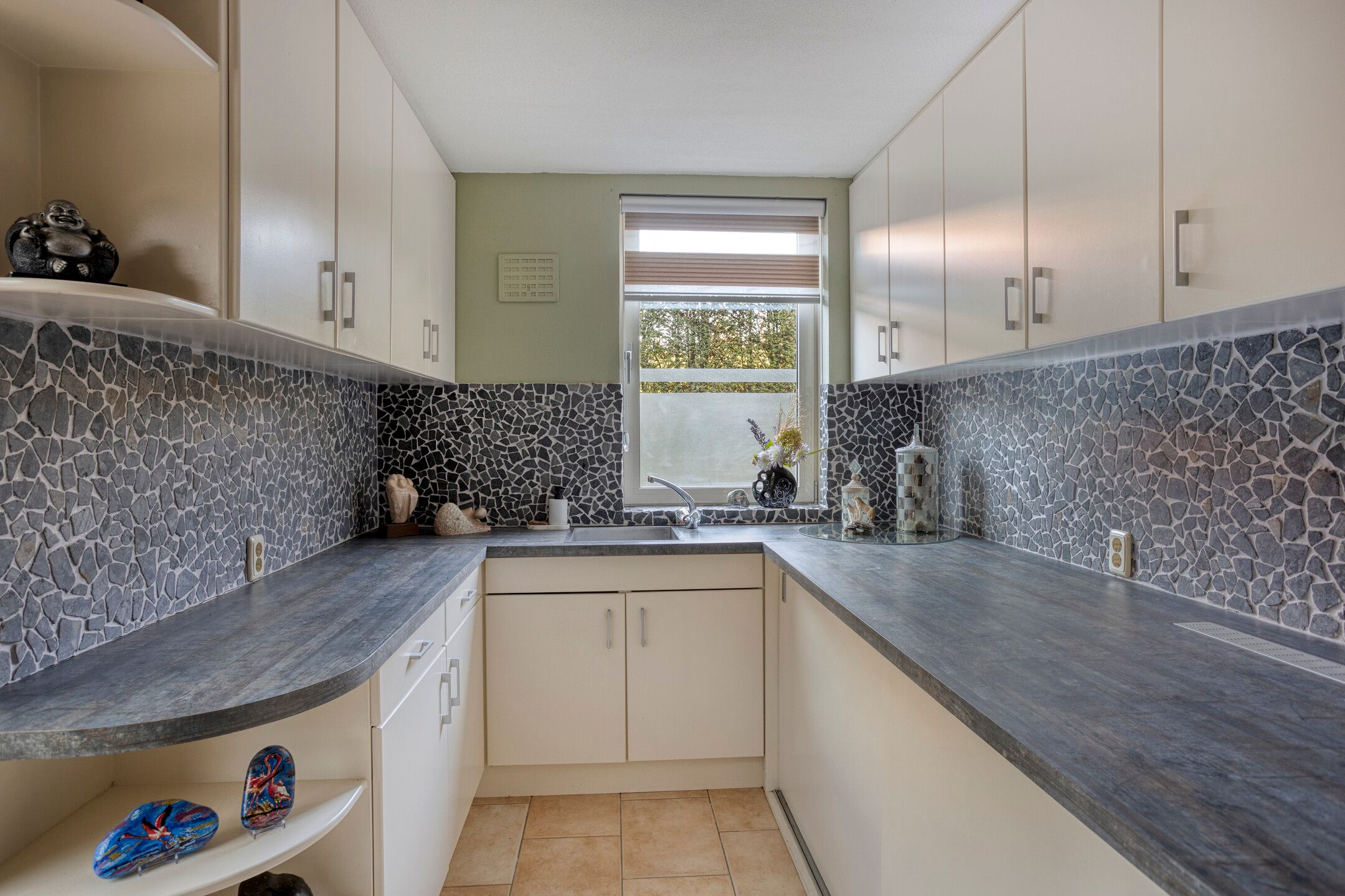 Photo 24 of De Louwstraat 25