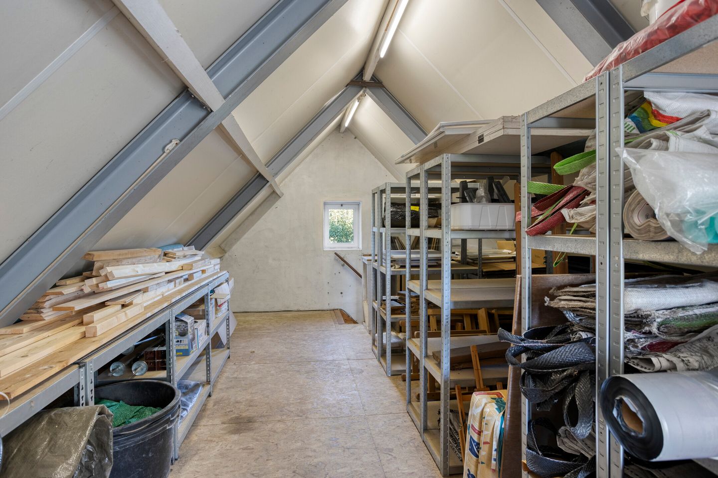 Photo 64 of De Louwstraat 25