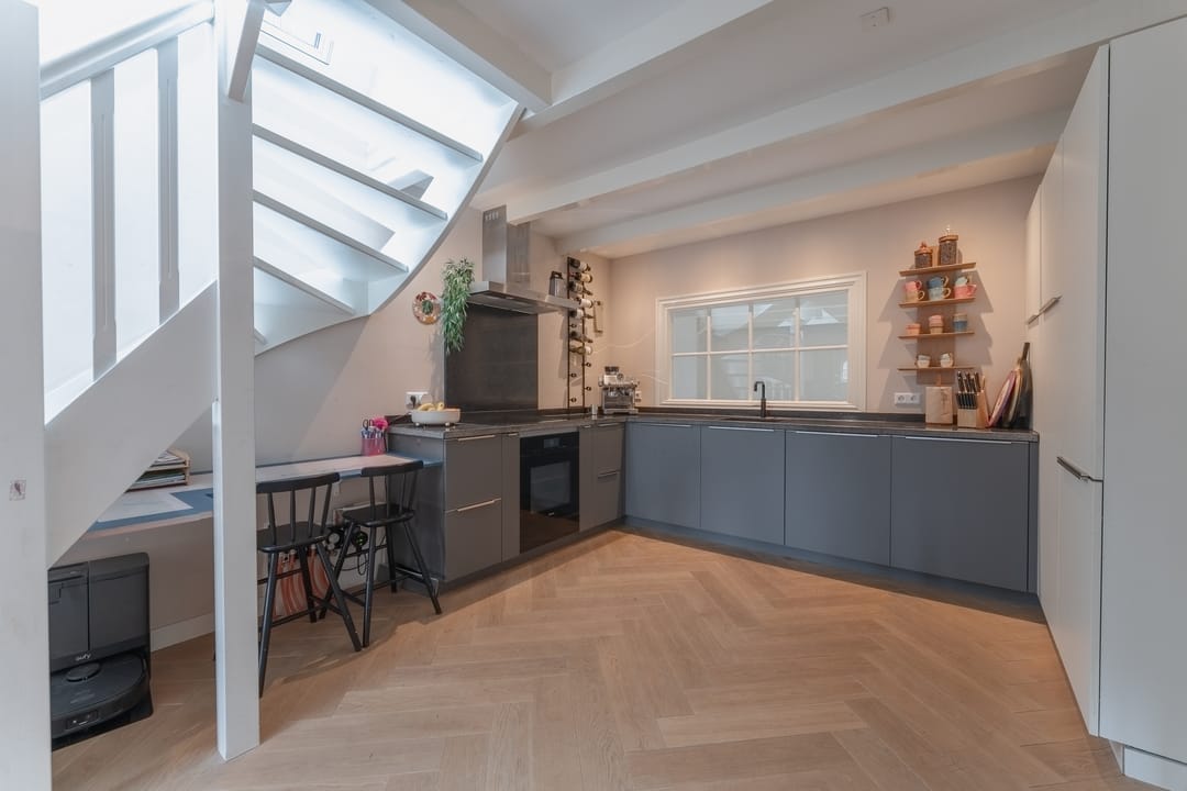 Photo 22 of Westerstraat 117
