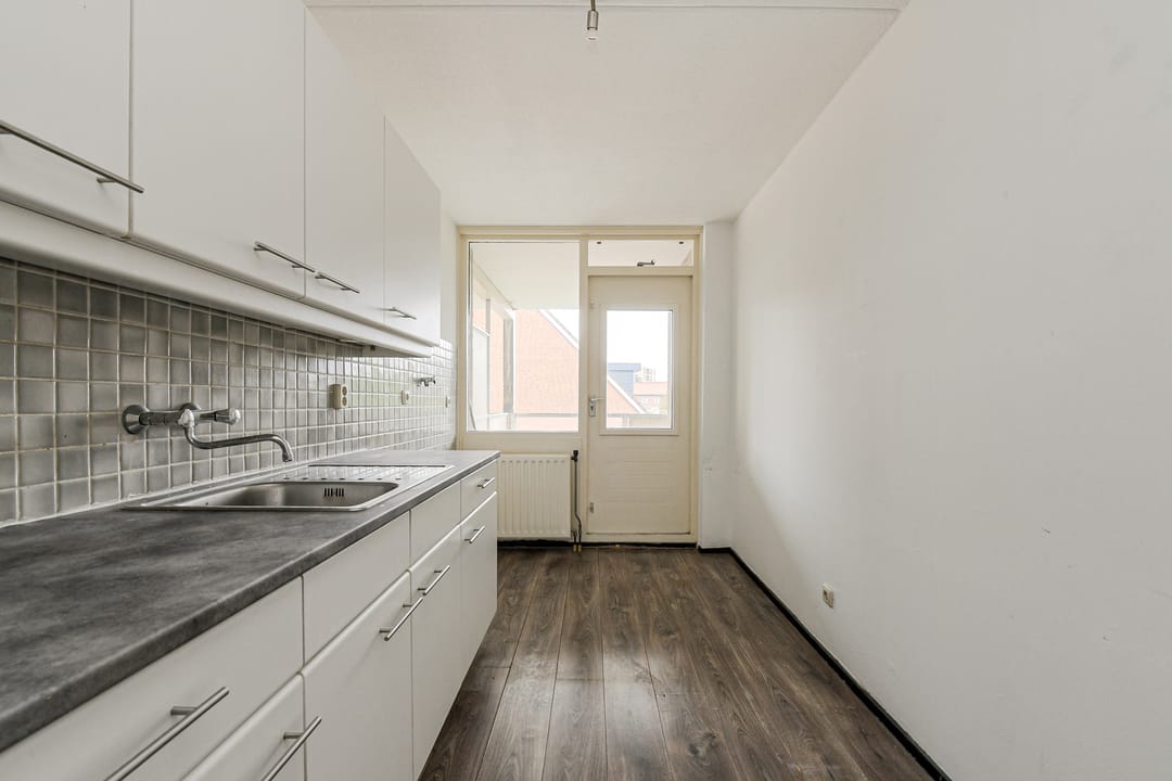 Photo 13 of Van Reesstraat 31