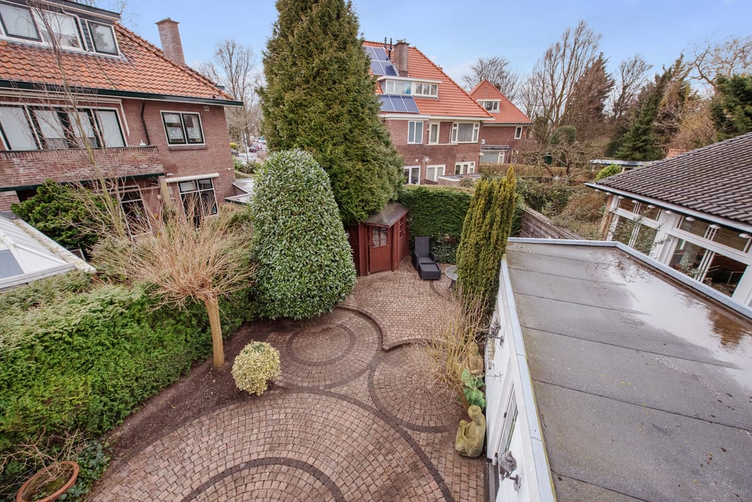 Photo 28 of Oosteinde 235