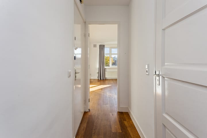 Appartement te huur: Baarsjesweg 297-3, Amsterdam