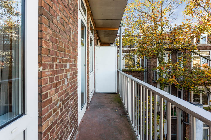 Appartement te huur: Baarsjesweg 297-3, Amsterdam