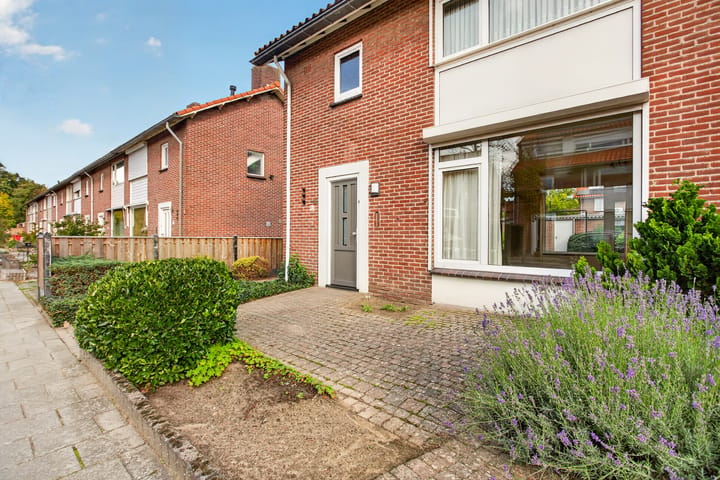Photo 4 of Mr. van Sonstraat 16