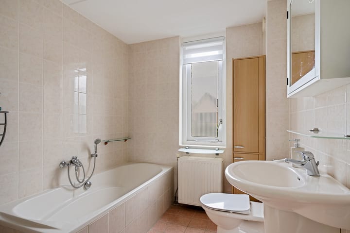Hoekwoning te koop: Dotterbloem 1, Marknesse