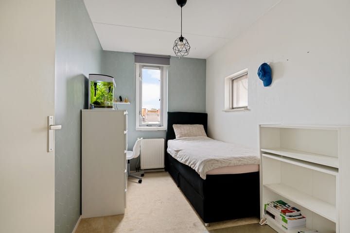 Hoekwoning te koop: Dotterbloem 1, Marknesse