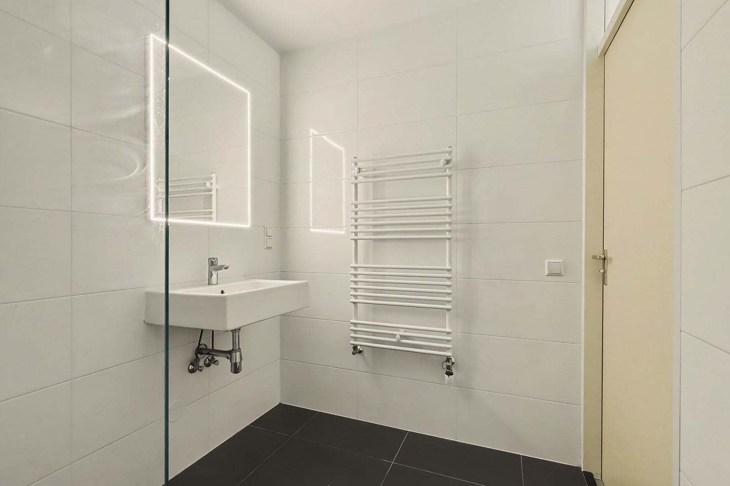 Photo 14 of Gulikstraat 270