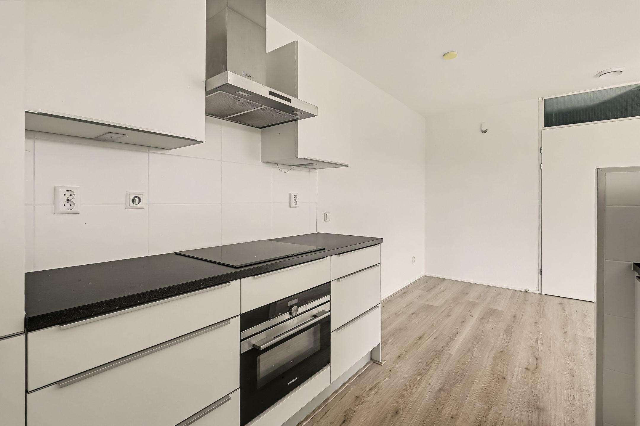 Photo 9 of Gulikstraat 270