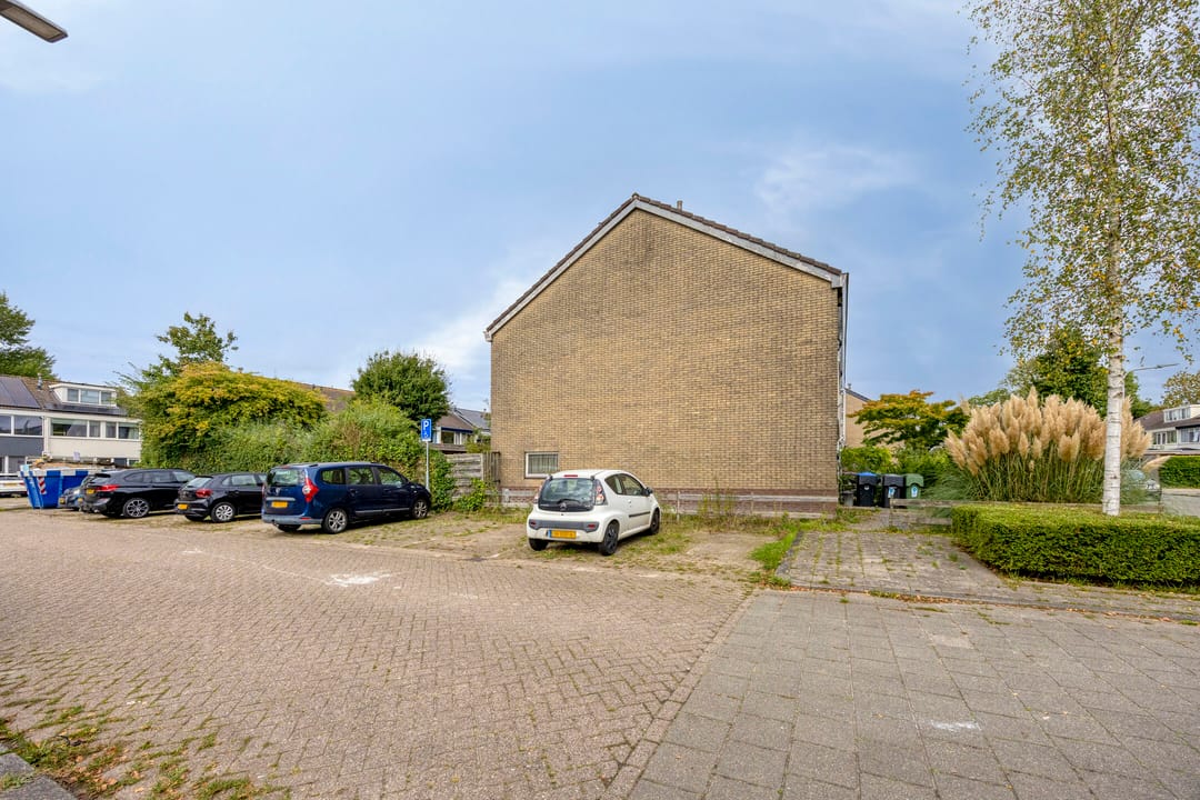 Photo 38 of Gerben Colmjonwei 34