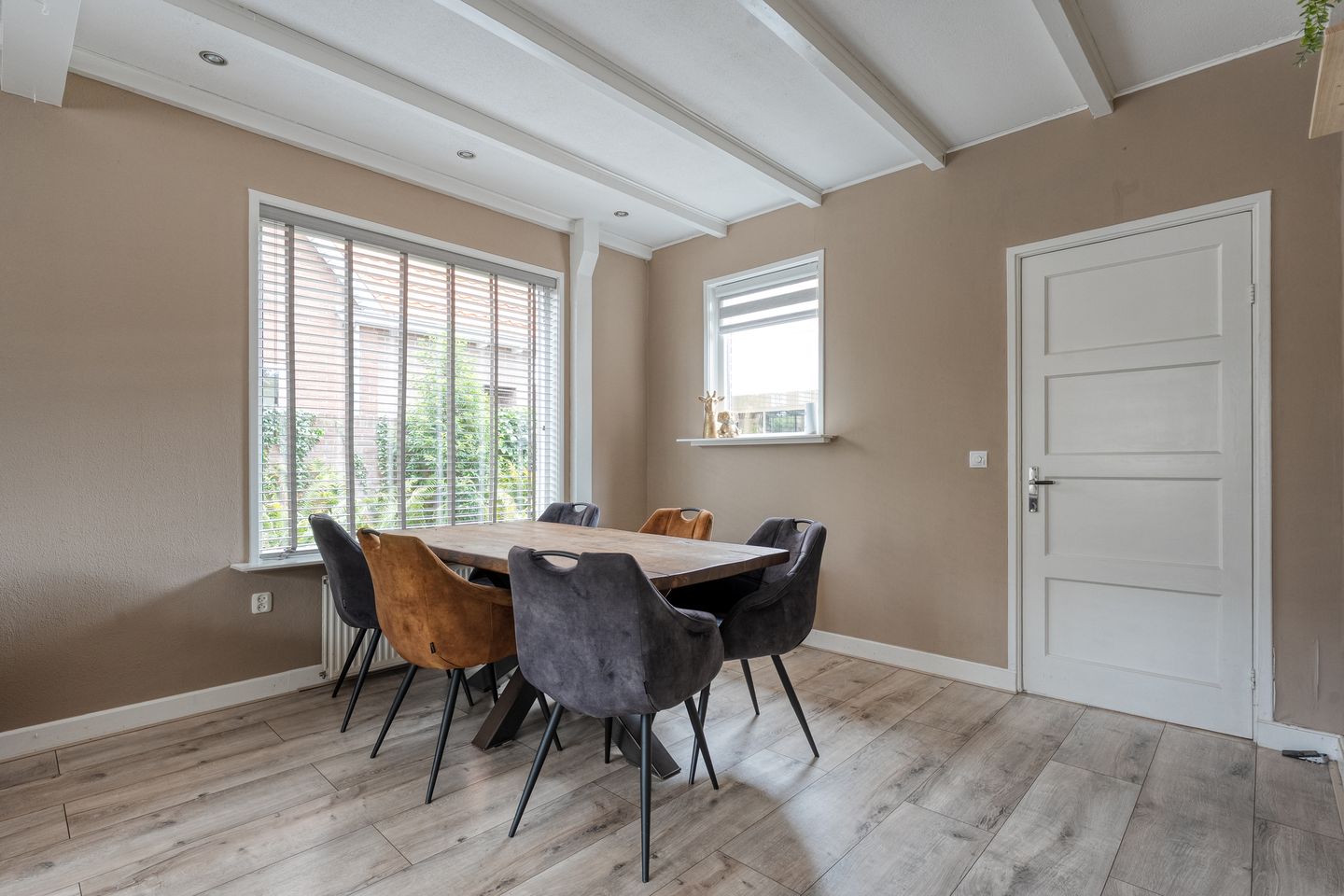 Photo 10 of Molstraat 53