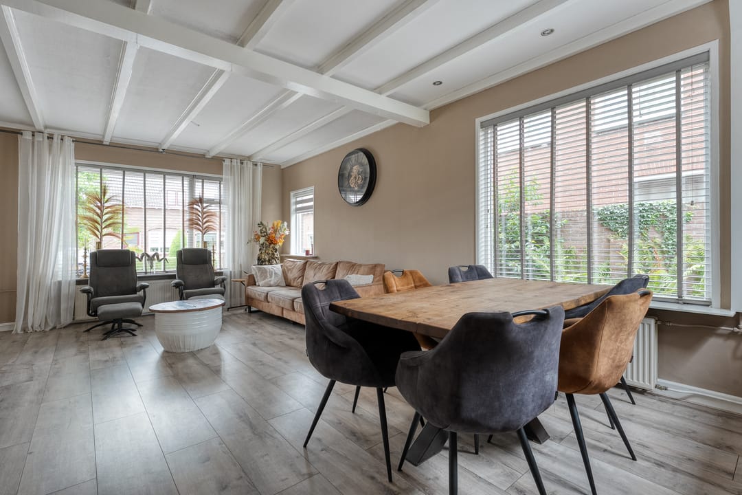 Photo 11 of Molstraat 53