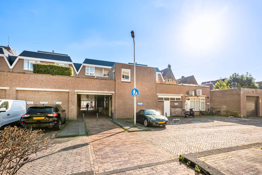 Photo 8 of Raadhuisstraat 57-D
