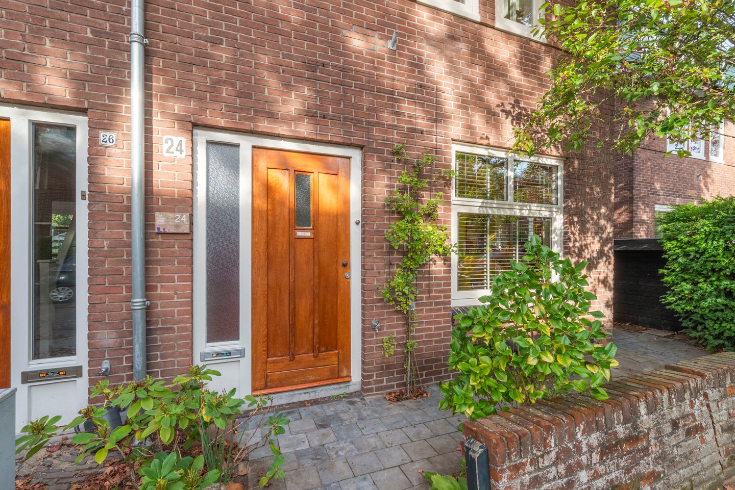 Photo 5 of Van Raephorststraat 24