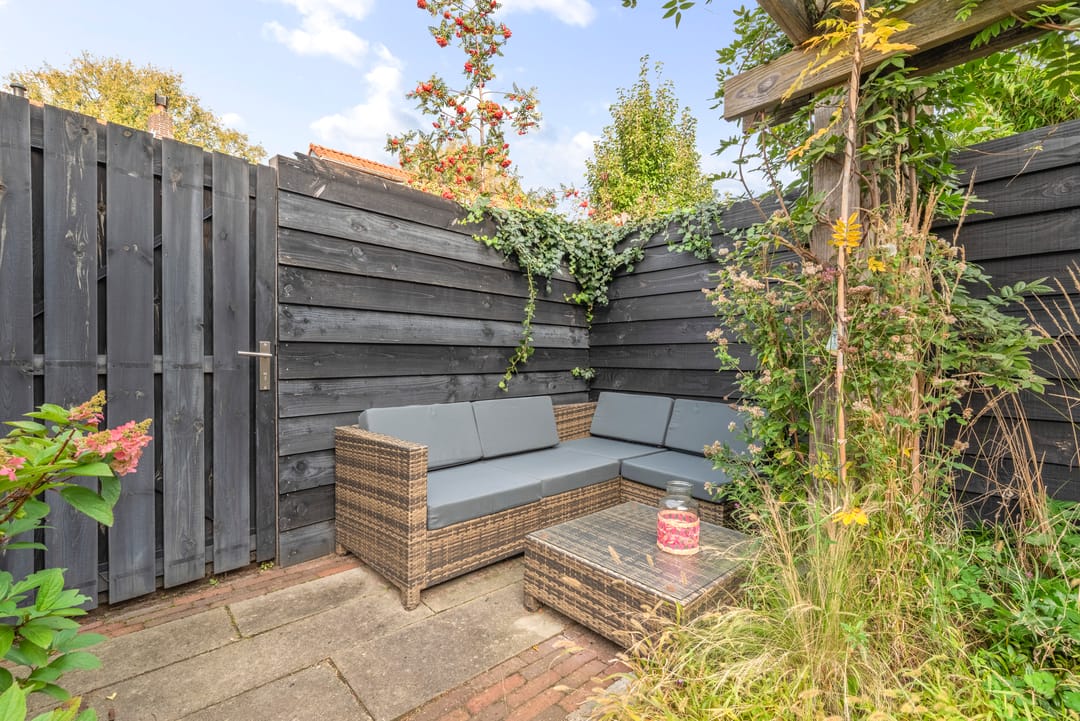 Photo 11 of Van Raephorststraat 24
