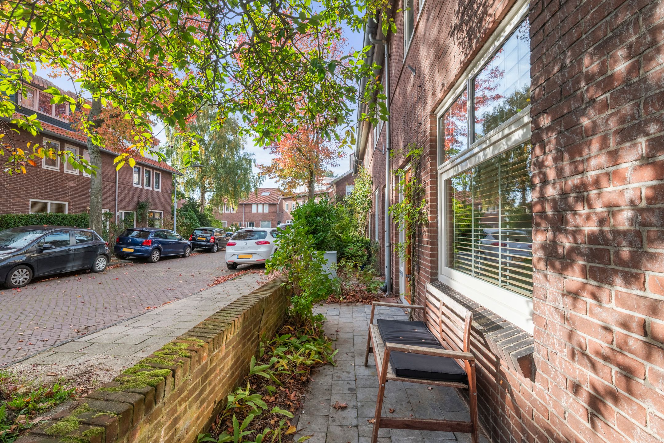 Photo 36 of Van Raephorststraat 24