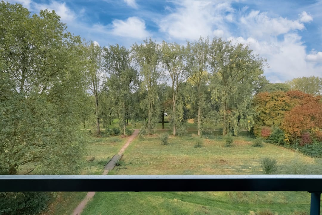 Photo 37 of Middachtensingel 256