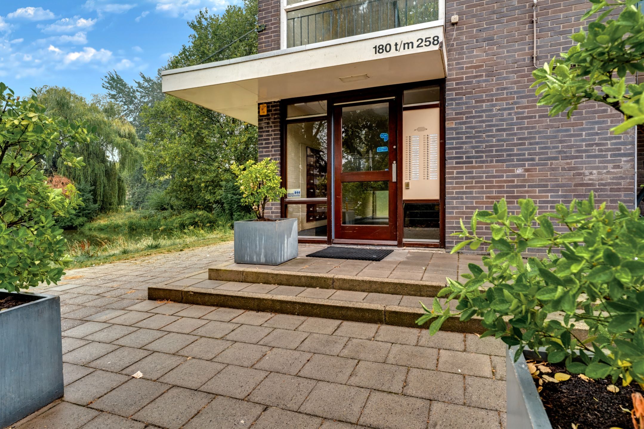 Photo 6 of Middachtensingel 256