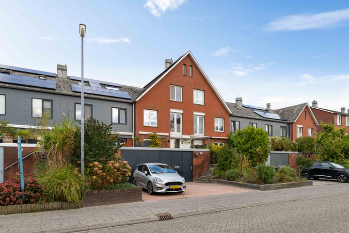 Tussenwoning te koop: De Waard 133, Groningen