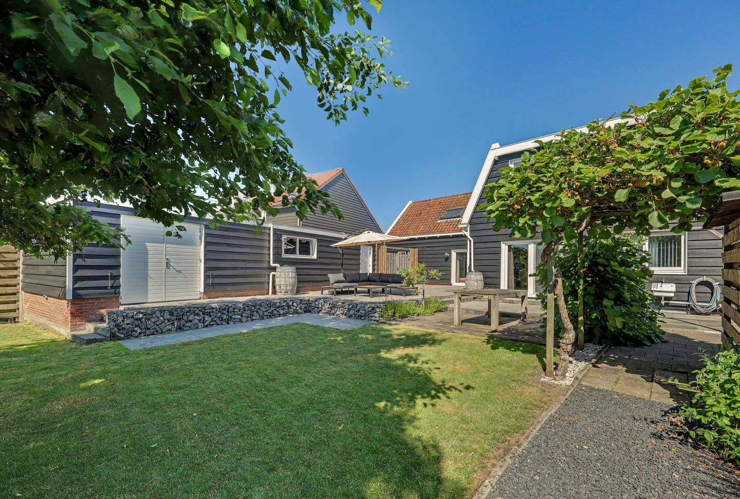 Photo 64 of Noordstraat 11