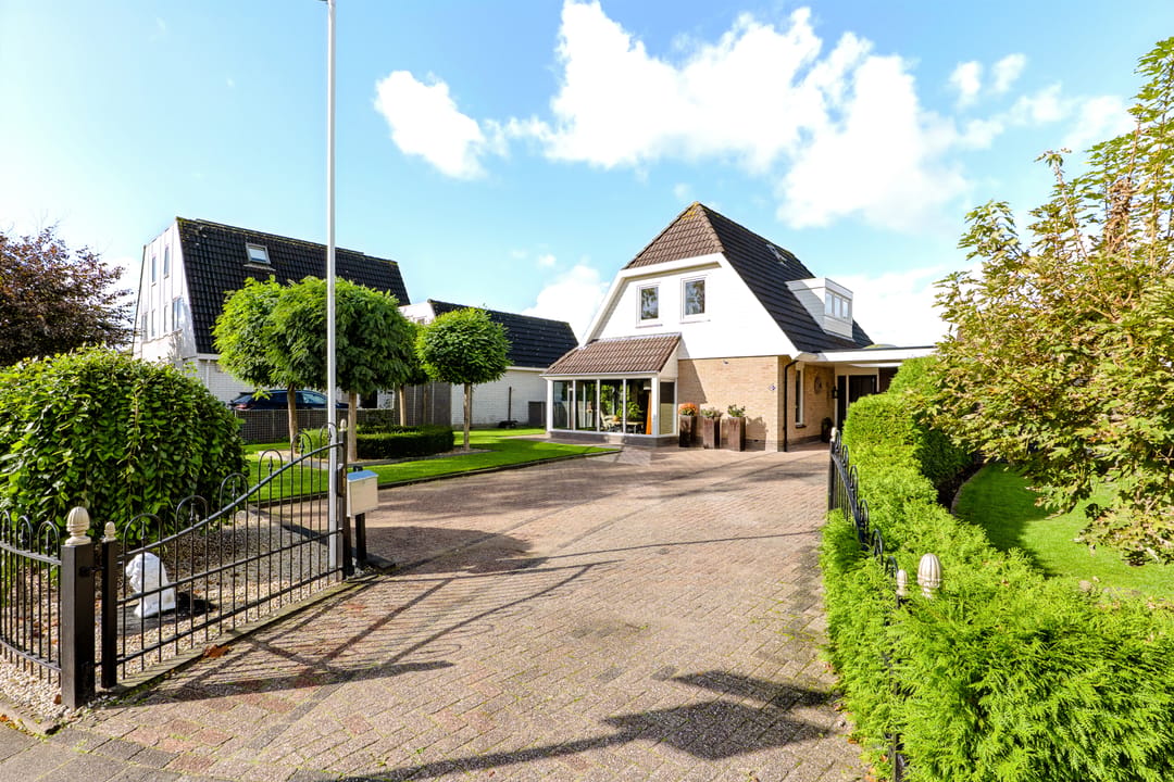 Photo 1 of De Zeilen 65