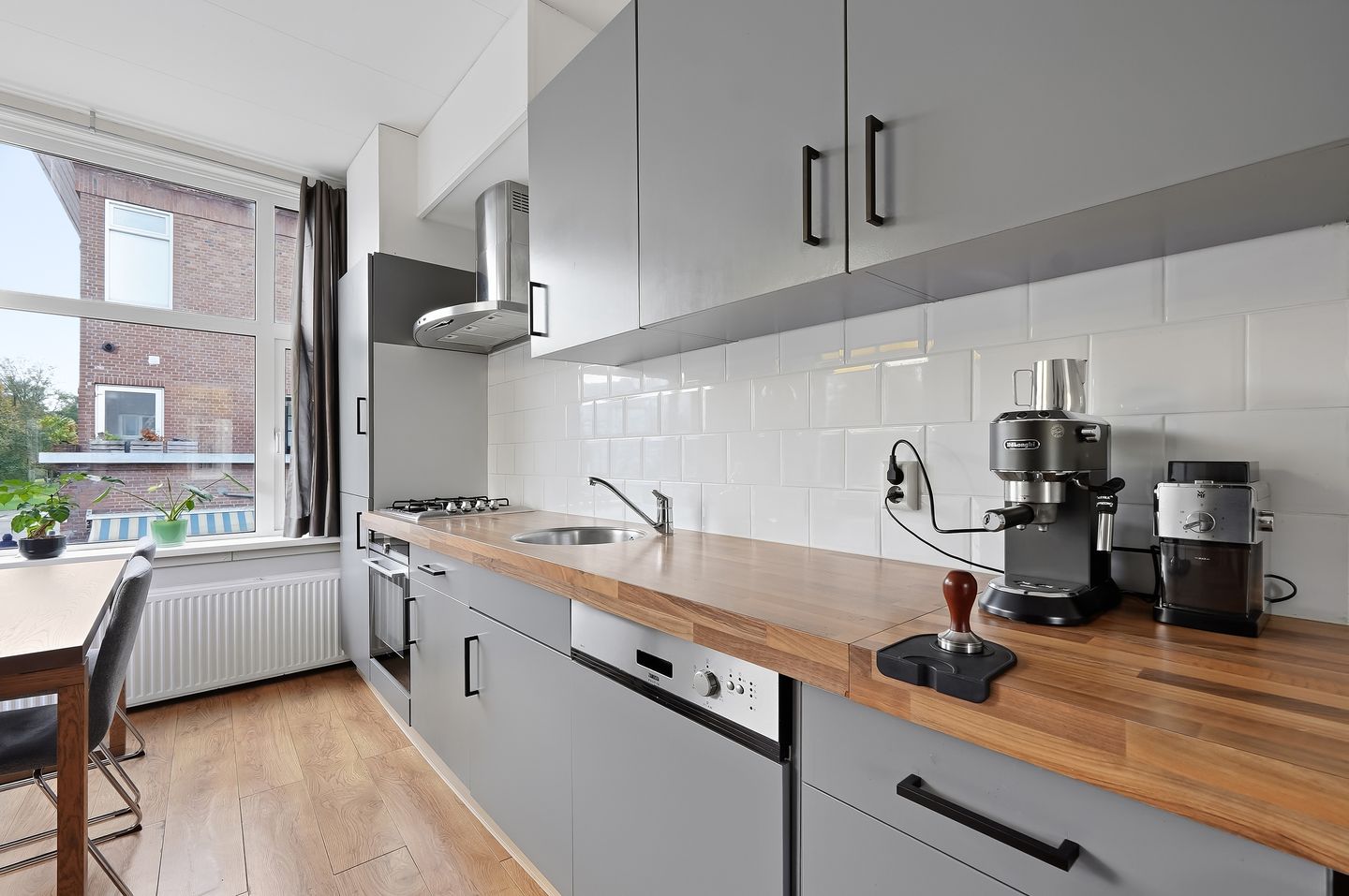 Photo 14 of Johannes Camphuijsstraat 259