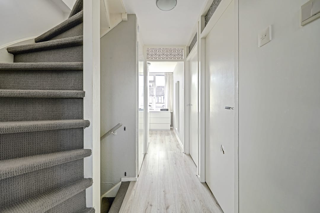 Photo 22 of Demerstraat 17