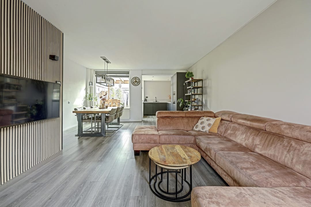 Photo 2 of Demerstraat 17