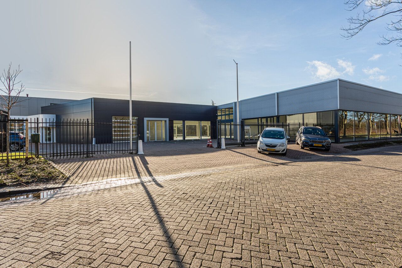 Bekijk foto 1 van Ambachtsstraat 1-3