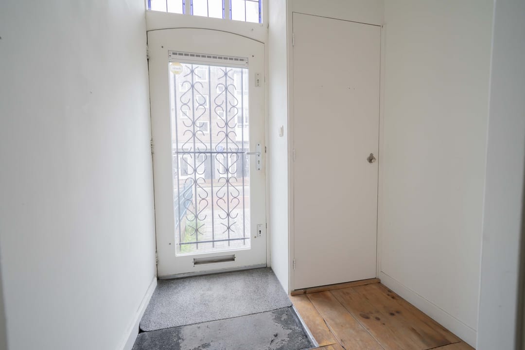 Photo 2 of Zeestraat 47