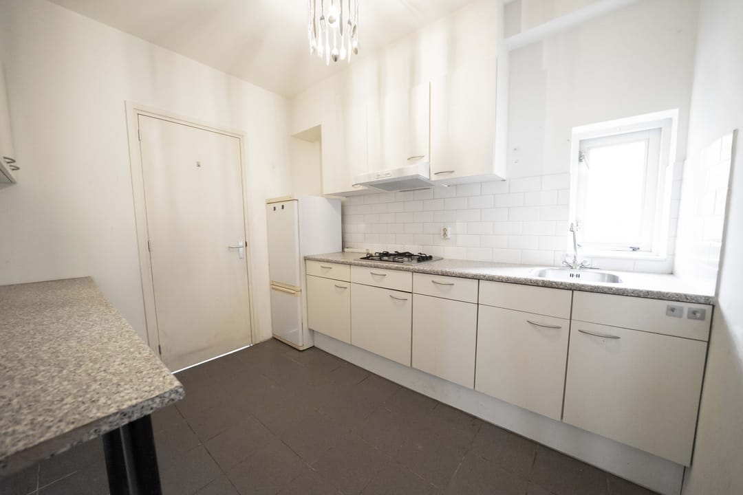 Photo 11 of Zeestraat 47