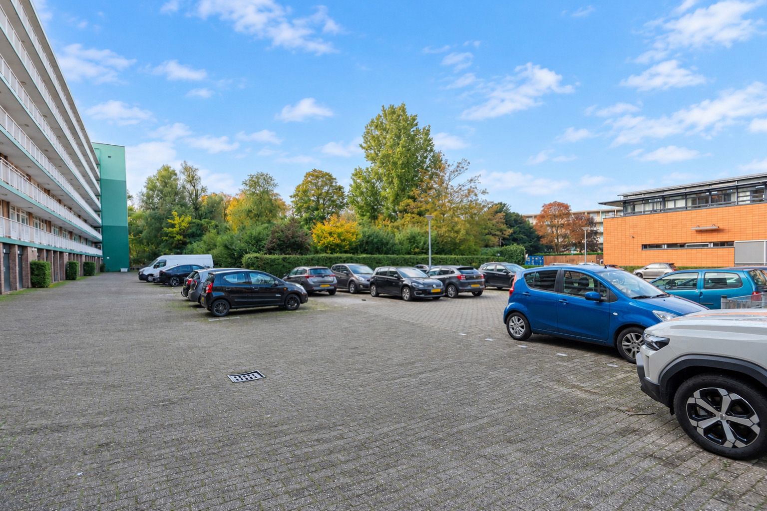 Foto 42 van Volendamlaan 811