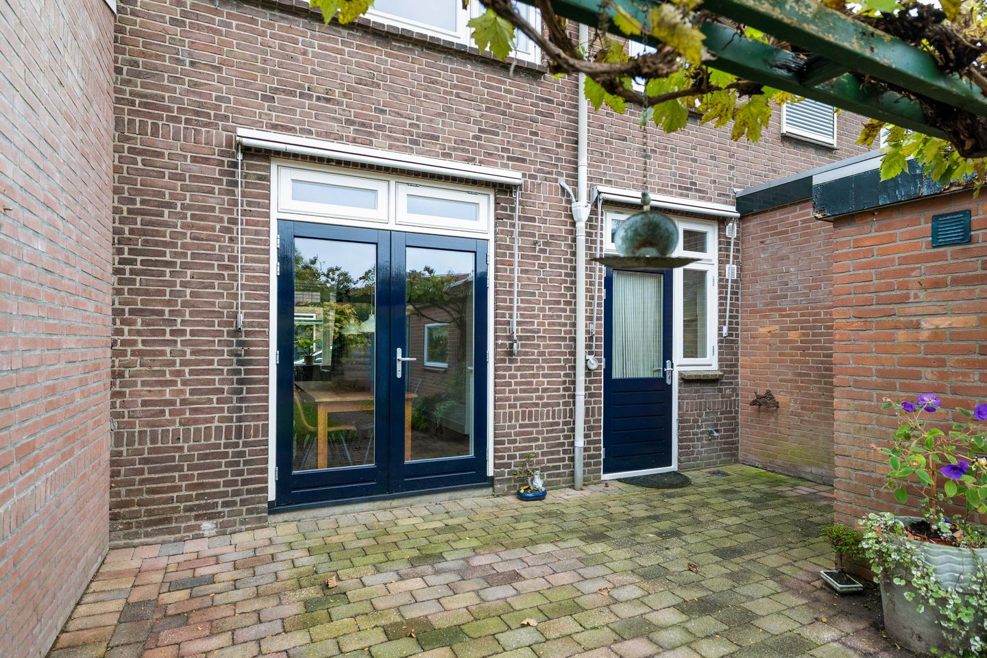 Photo 25 of Leliestraat 17