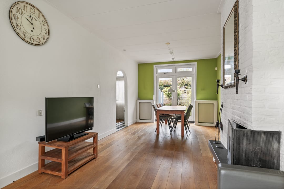 Photo 8 of Leliestraat 17