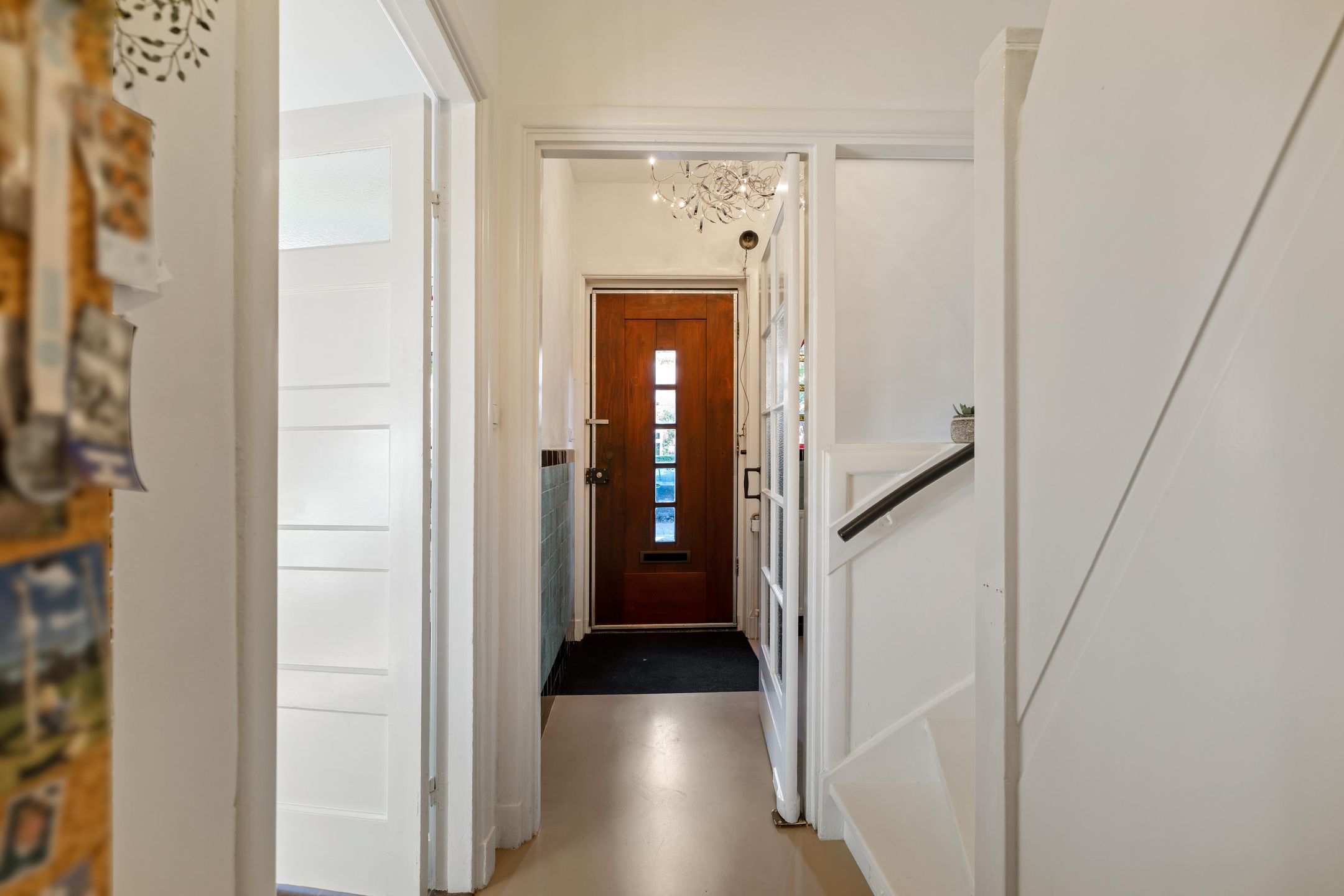 Photo 18 of Van Hamelstraat 13
