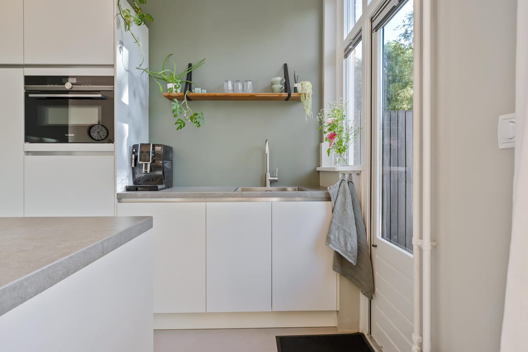 Photo 16 of Van Hamelstraat 13