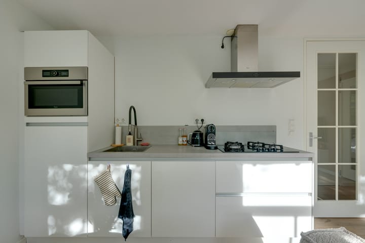 Photo 3 of Wilhelminastraat 74-D