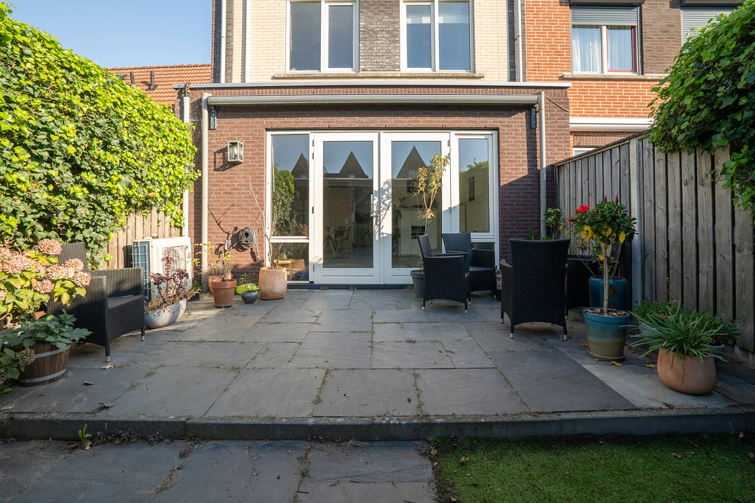 Photo 43 of Laaresstraat 22
