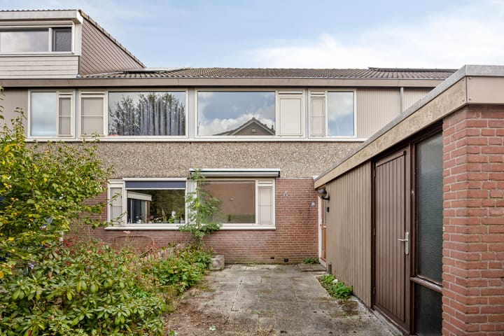 Tussenwoning te koop: Rozenwater 19, Zoetermeer
