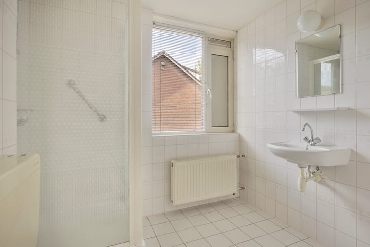 Tussenwoning te koop: Rozenwater 19, Zoetermeer