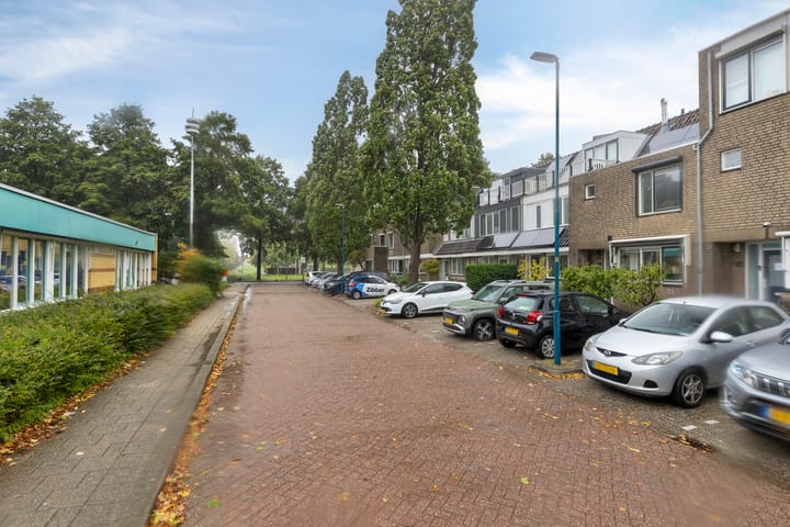Tussenwoning te koop: Steeneikzoom 14, Zoetermeer