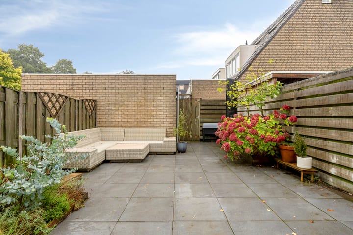 Tussenwoning te koop: Steeneikzoom 14, Zoetermeer
