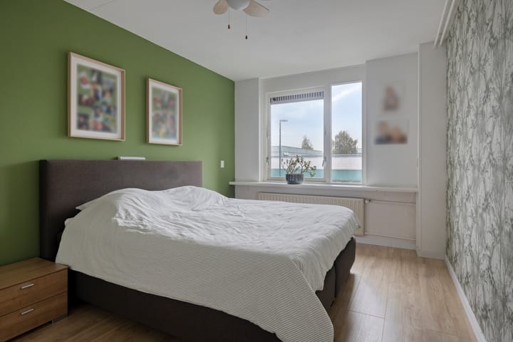 Tussenwoning te koop: Steeneikzoom 14, Zoetermeer
