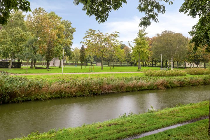 Tussenwoning te koop: Steeneikzoom 14, Zoetermeer