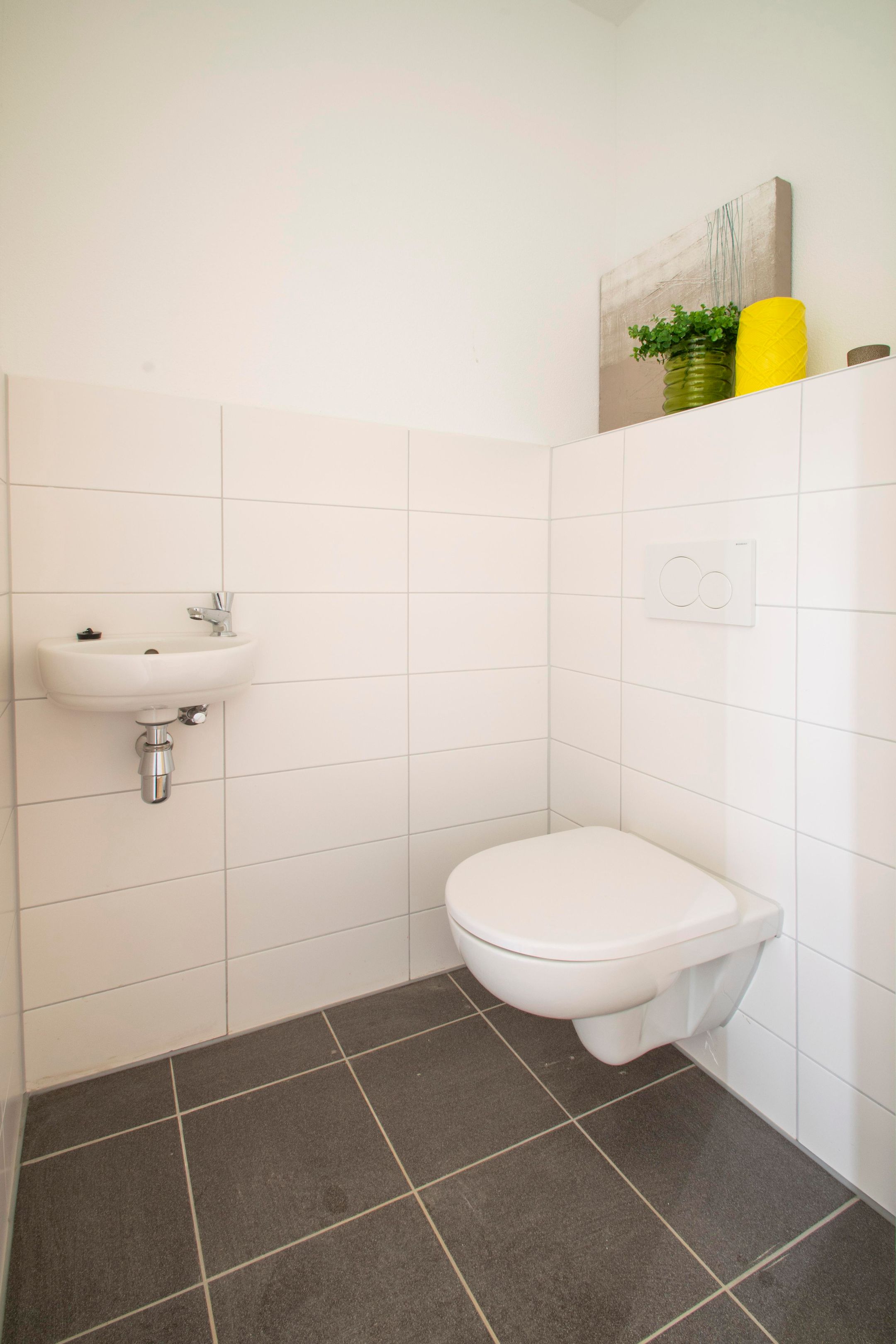 Photo 6 of Meuserstraat 73