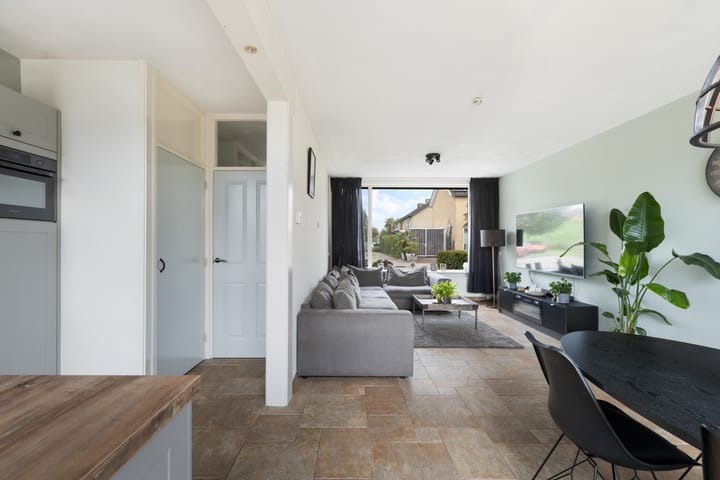 Tussenwoning te koop: De Wieken 90, Zevenbergschen Hoek (Gem. Moerdijk)