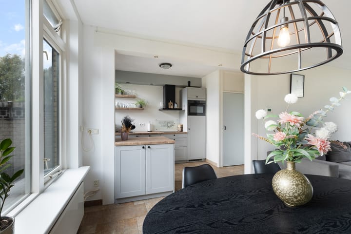 Tussenwoning te koop: De Wieken 90, Zevenbergschen Hoek (Gem. Moerdijk)