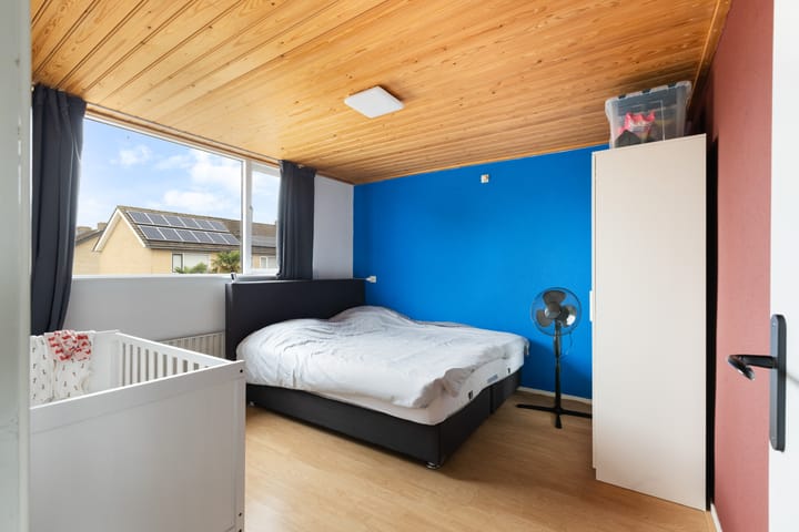 Tussenwoning te koop: De Wieken 90, Zevenbergschen Hoek (Gem. Moerdijk)