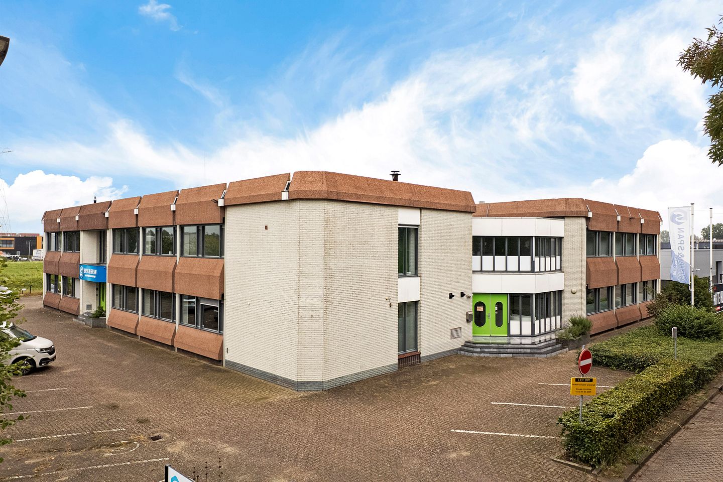 Bekijk foto 1 van Voltastraat 19